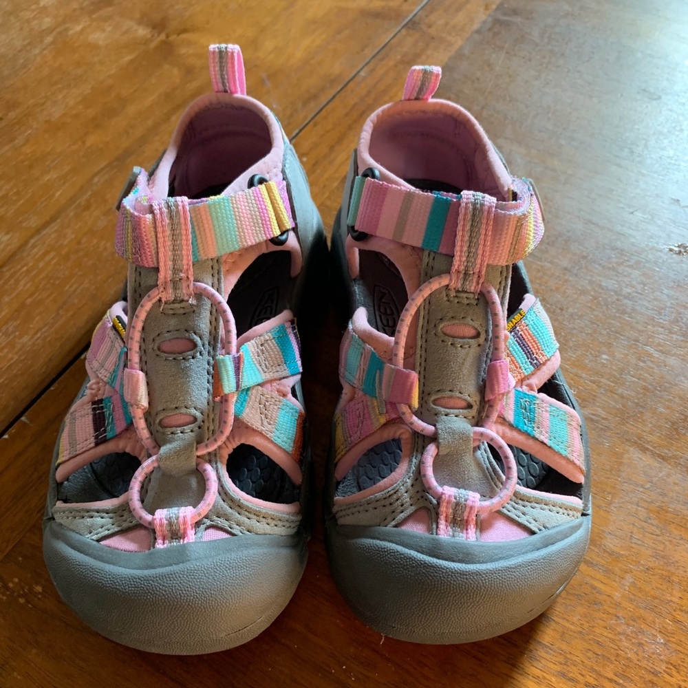 Girls KEEN Venice H2 NWT - Picture 3 of 5